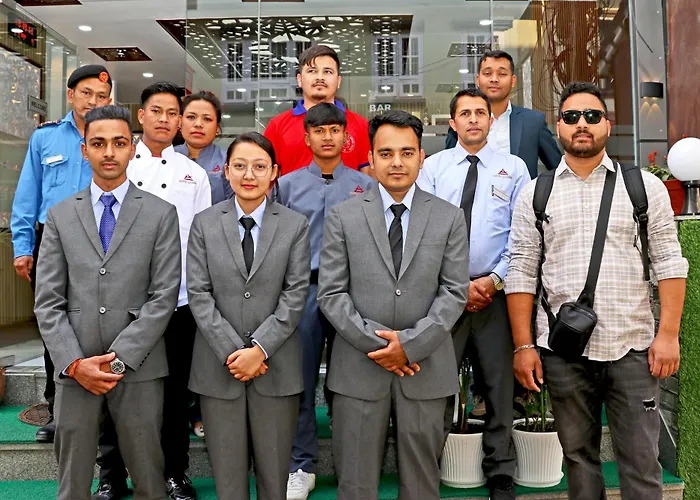 酒店 Lumbini Airport 3*