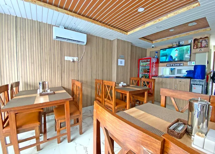酒店 Lumbini Airport 3*