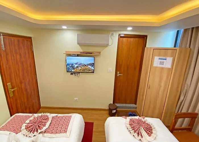 酒店 Lumbini Airport 3*